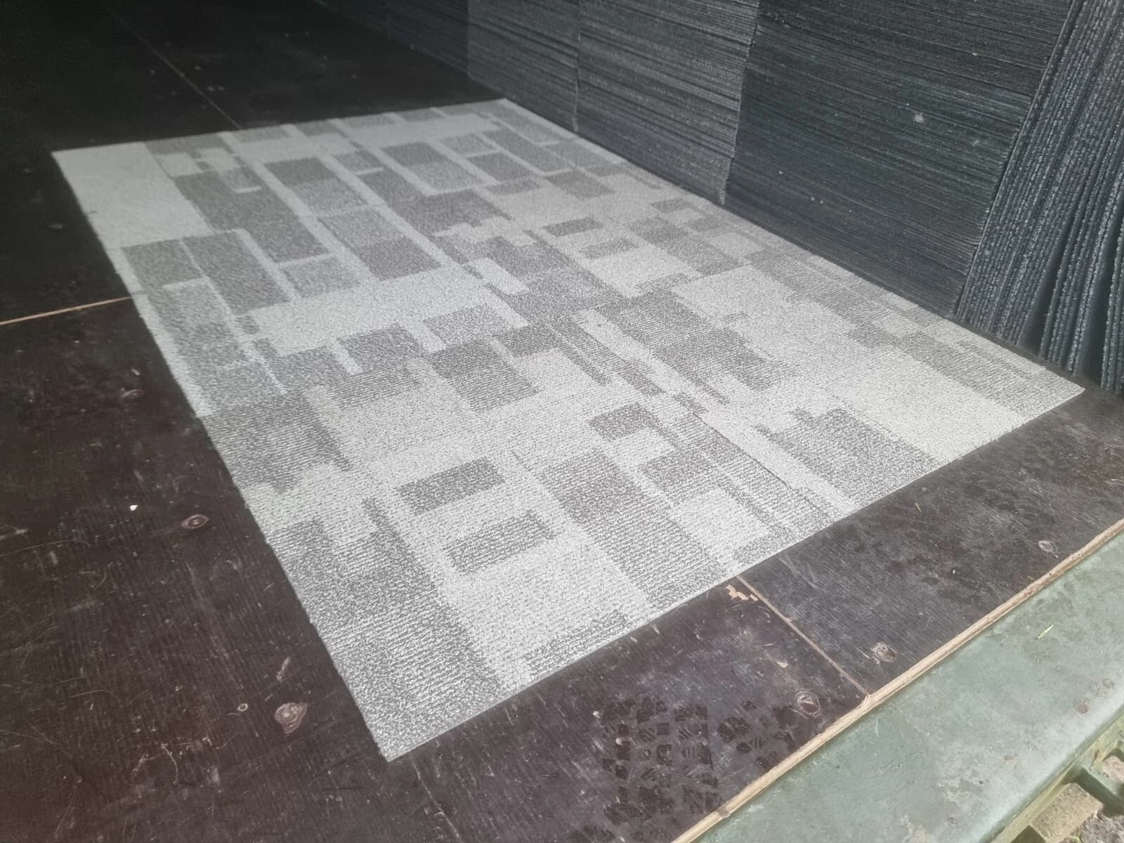 Beige Brown 50x50cm Patterned Carpet Tiles 