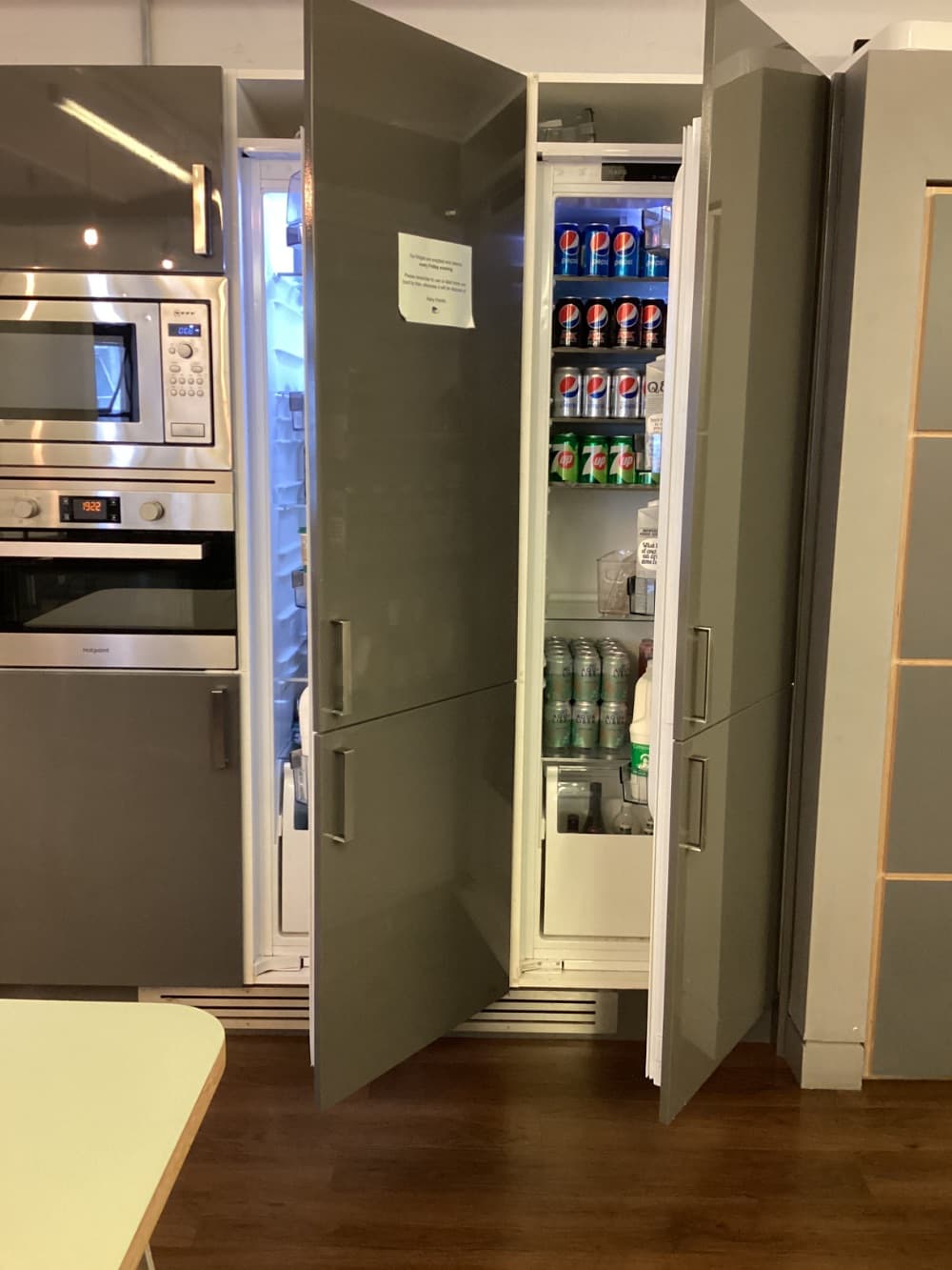 Fridge-freezer 
