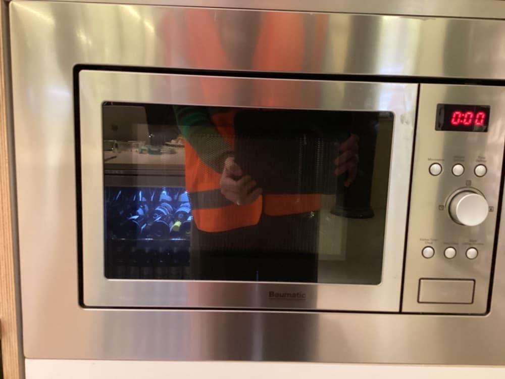 Microwave oven