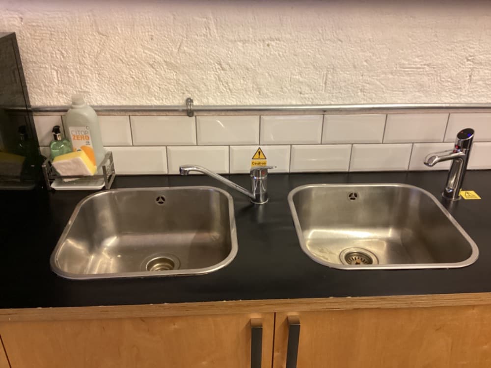 Kitchen sink 