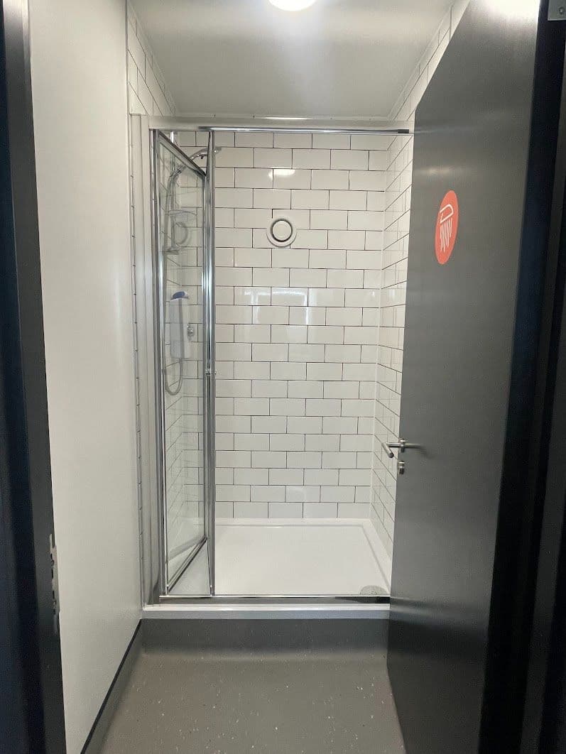 Shower enclosure