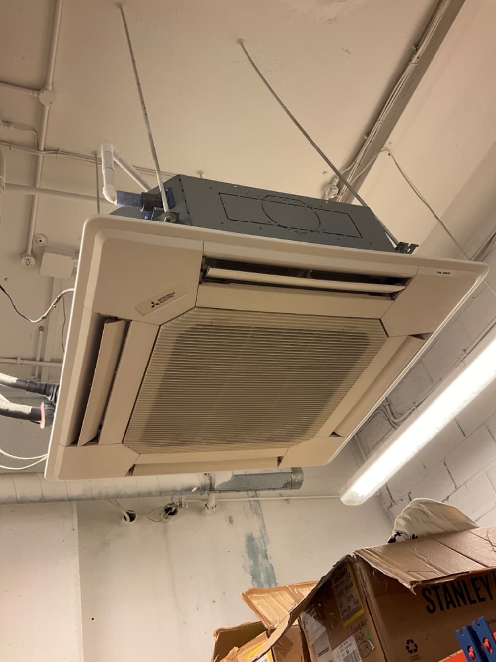 Air Conditioning Unit