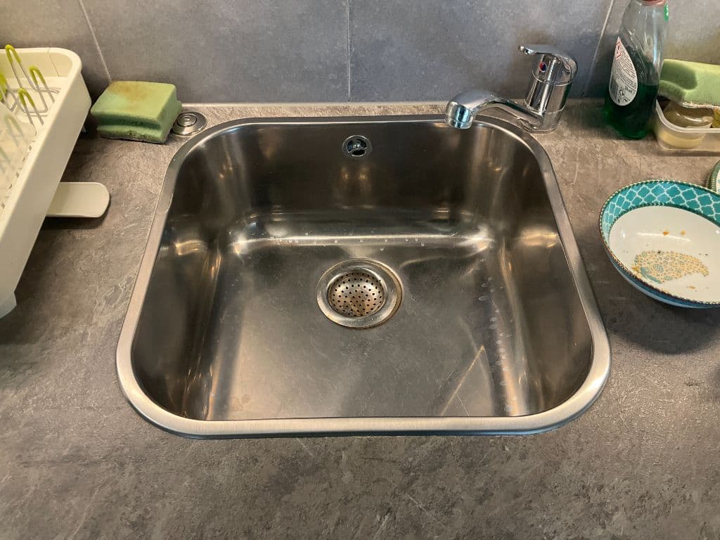 Kitchen sink