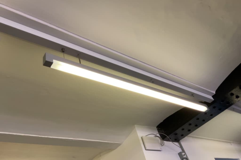 Linear flourescent light 