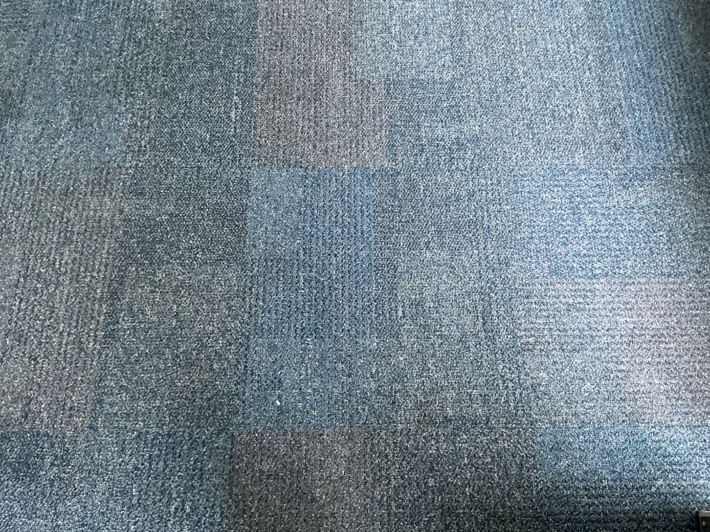 Pile carpet tiles