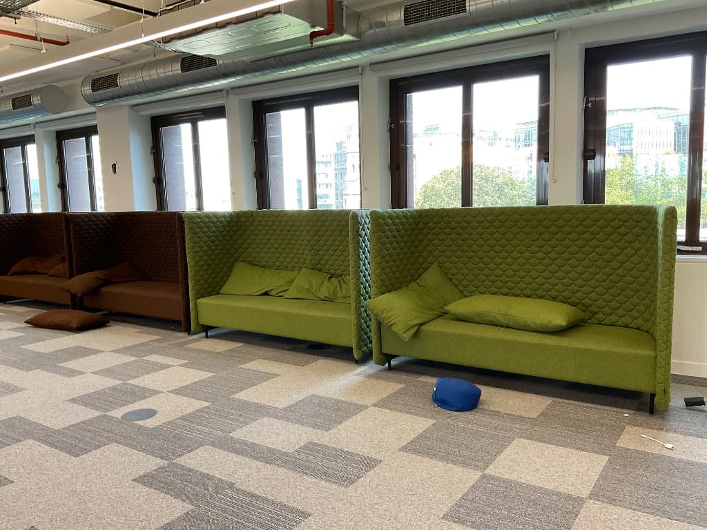 High back couch/sofa - NaughtOne