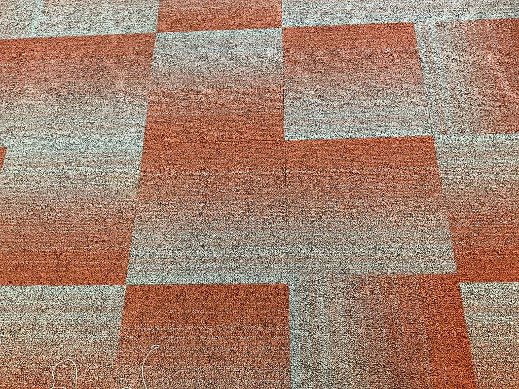 Pile carpet tiles