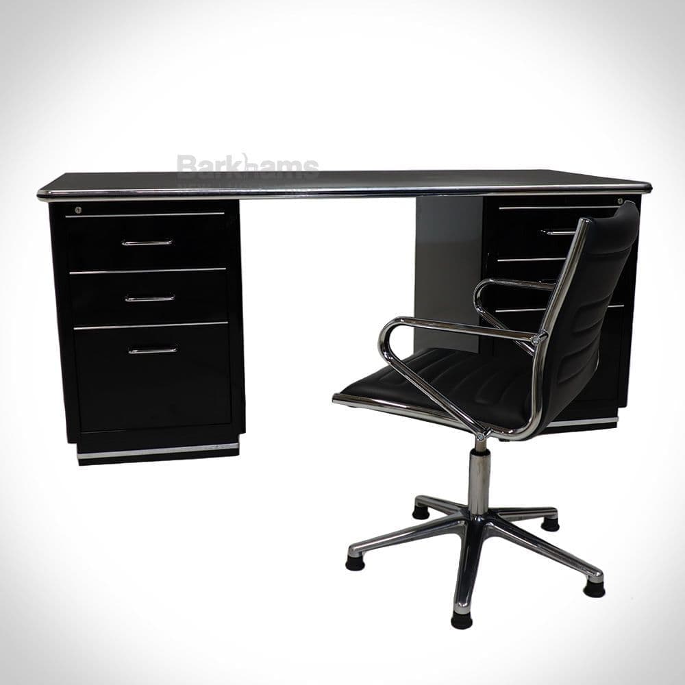 Muller Classic Line Chrysler Desk