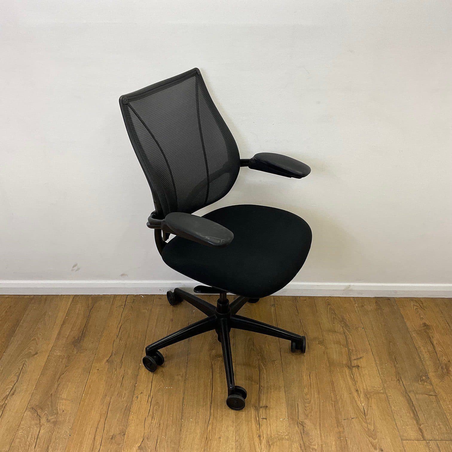 Black Humanscale Liberty Mesh Operator Chair