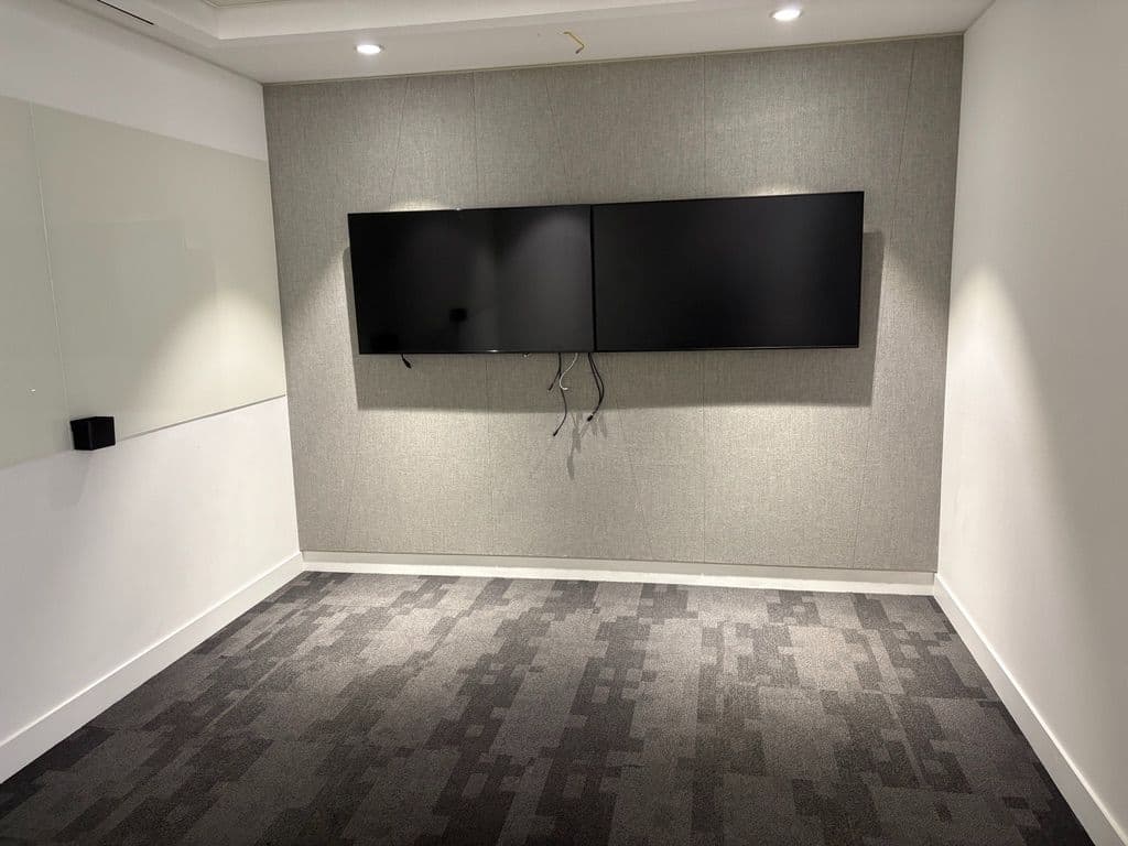 Wall-mounted Flat-screen Tvs